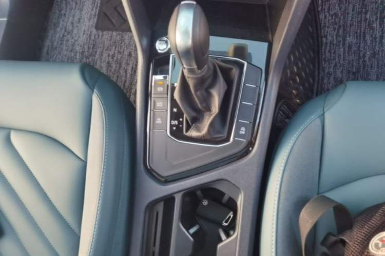 Used Volkswagen Tharu 2023 300TSI Two-Wheel-Drive Full Moon Edition