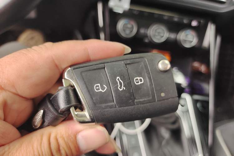 Used Volkswagen Tayron 2019 330TSI Two-Wheel Drive Prestige Version China V Standard Vehicle Key