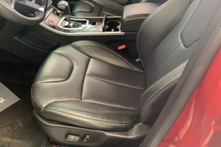 Used Land X7 2015 2.0T Panoramic Prestige Edition