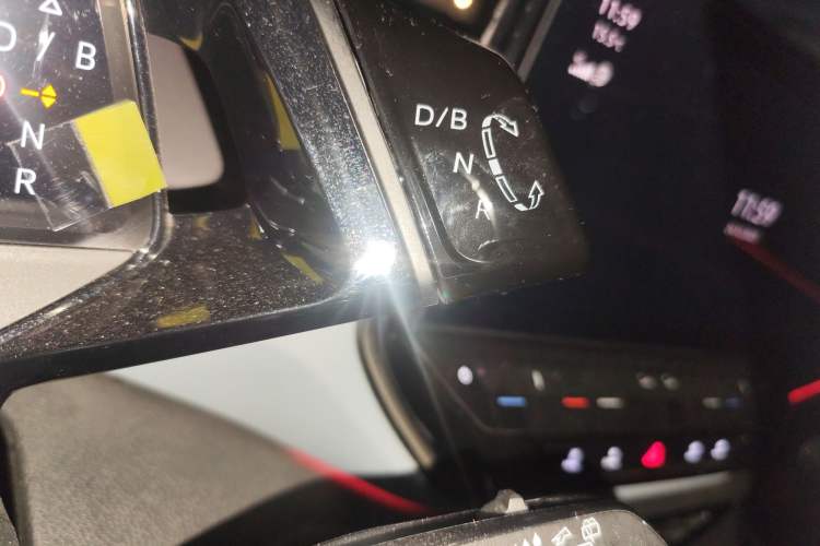 Used Volkswagen ID.4 X 2021 Pro Smart Long-Range Edition Gear Lever