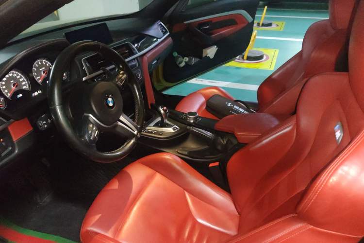 Used BMW M4 2014 M4 two-door coupe
