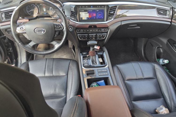 Used GAC Trumpchi GS8 2017 320T Two-Wheel Drive Luxury Smart Connectivity Version (7 Seats)