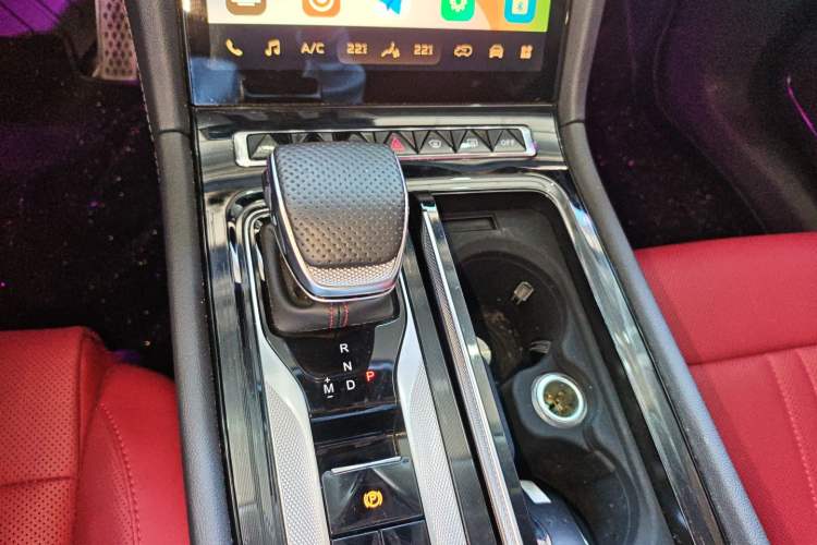 Used Hongqi H6 2024 2.0T ZhiMei Edition