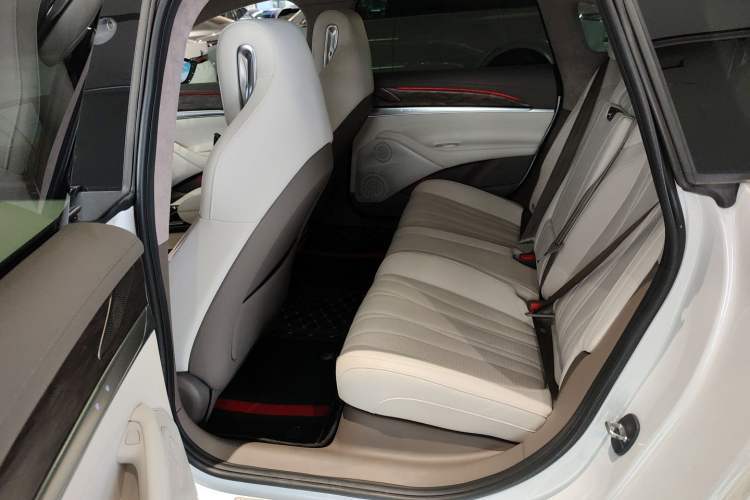 Used IM L7 2022 Dynamic Model
