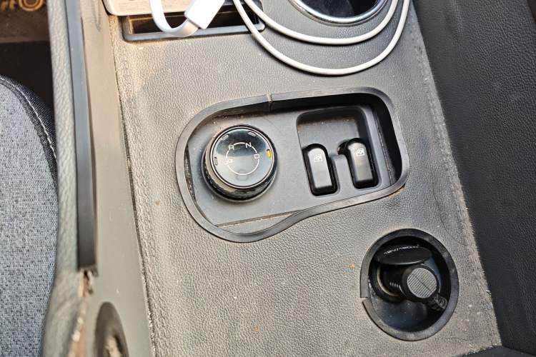 Used Wuling Yangguang 2024 300km Range Practical Window-Sealed Version 60kW
