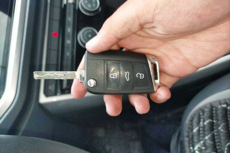 Used Volkswagen T-ROC 2021 280TSI DSG Two-Wheel Drive Elite Connect Edition