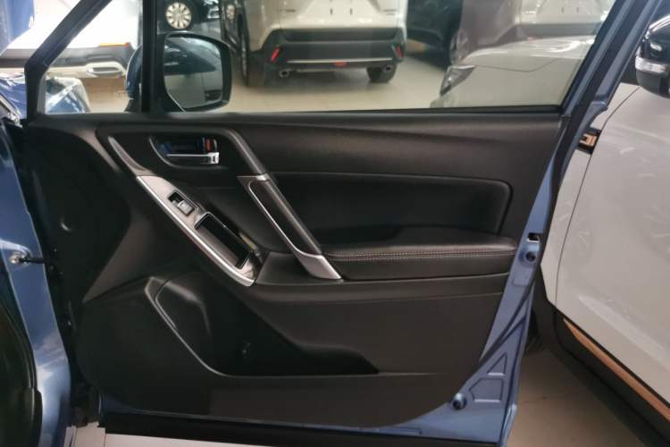 Used Subaru Forester 2018 2.0i Luxury Navigation Edition