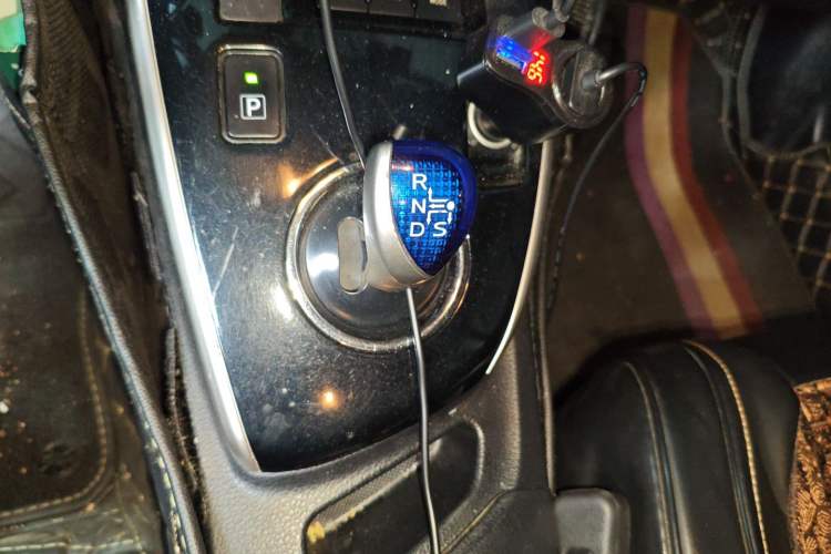 Used Toyota Levin 2016 Dual-Engine 1.8H GS E-CVT Elite Model with Sunroof