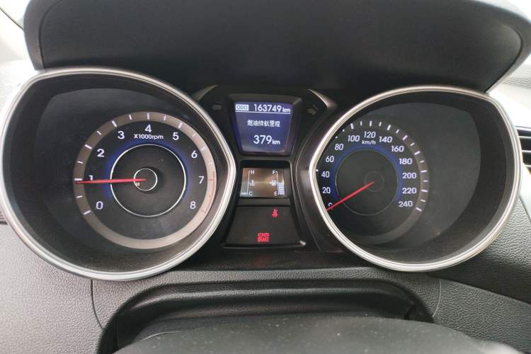 Used Hyundai Elantra (5th Generation / Langdong) 2012 1.6L Manual Leading Model