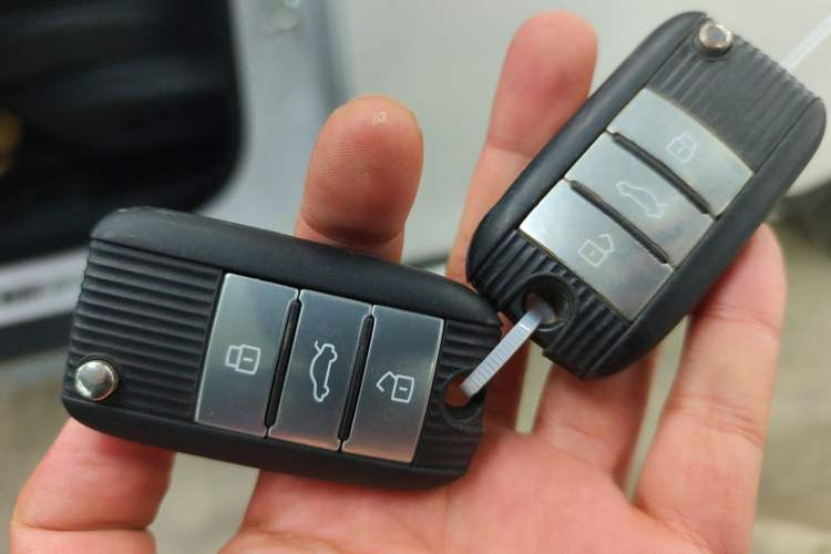 Used Roewe RX5 New Energy 2017 eRX5 50T Hybrid Connected Prestige Flagship Edition