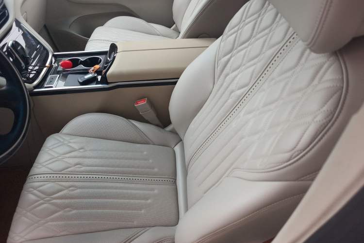 Used Buick GL8 2022 ES Landtrek 653T Comfort Edition
