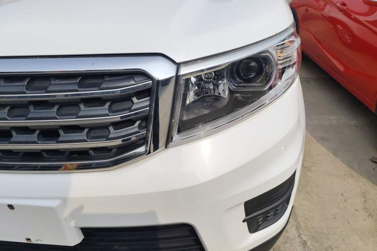 Used CHANGAN OSHAN X70A 2018 1.5L Manual Standard Edition
