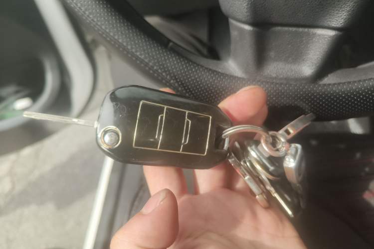 Used Peugeot 301 2016 1.6L Automatic Comfort Edition
