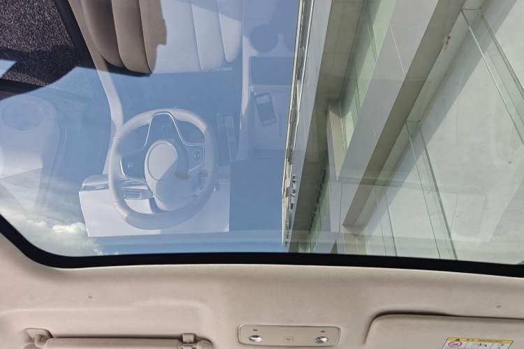 Used Hima Luxeed R7 2024 All-Electric 736 km Ultra Headliner