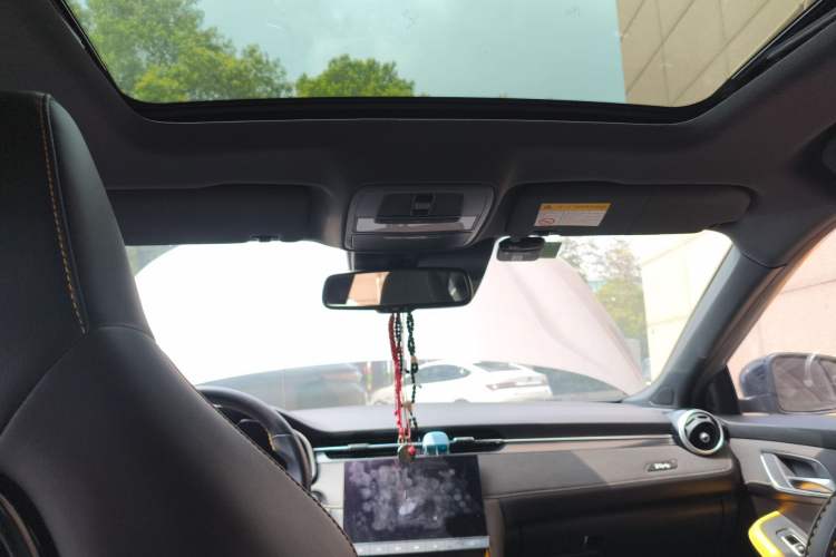 Used MG 6 New Energy 2020 1.5T Hybrid Trophy Intelligent Drive Flagship Edition
