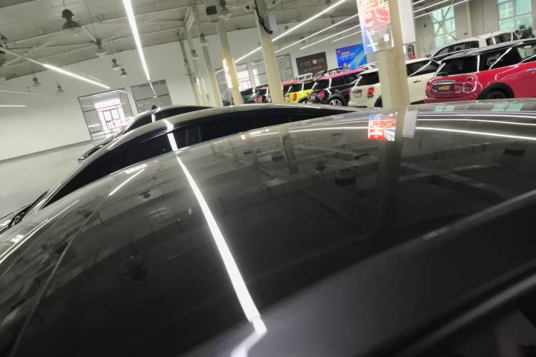 Used Tesla Model Y 2024 Rear-Wheel-Drive Version Roof