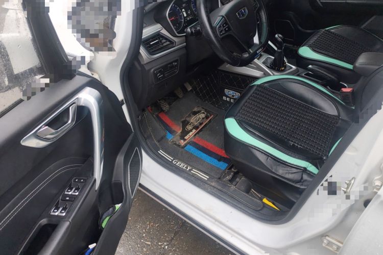 Used Geely Auto Vision X3 2017 1.5L Manual Elite Model Driver Seat