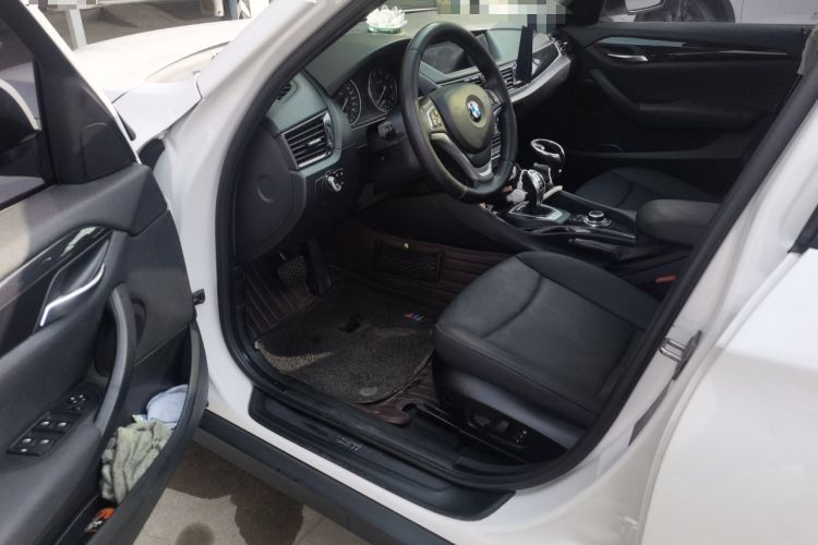 Used BMW X1 2015 sDrive18i Leading Edition