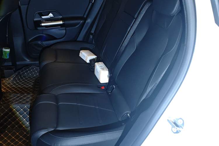 Used Mercedes-Benz GLA 2023 GLA 220 Left Rear Seat