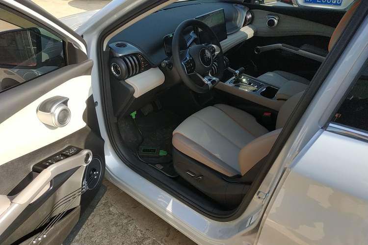 Used BYD Yuan PLUS 2024 Honor Edition 510KM Beyond Model Driver Seat