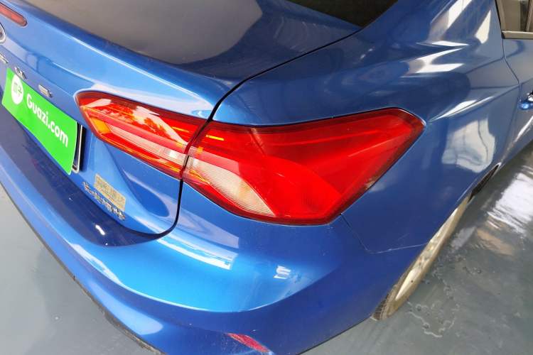 Used Ford Focus 2019 Sedan 1.5L Automatic FENGYUE Model China V Standard