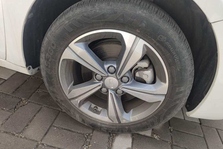 Used Geely Auto Emgrand GL 2019 1.4T Manual Elite Smart Edition
