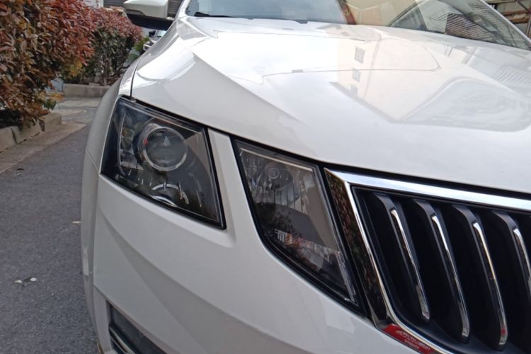 Used Skoda Octavia 2020 TSI230 DSG SmartDrive Luxury Edition Right Front Headlight