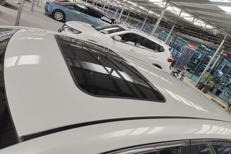 Used Toyota Levin 2019 Dual-Engine 1.8H E-CVT Tech Edition China VI Standard Roof