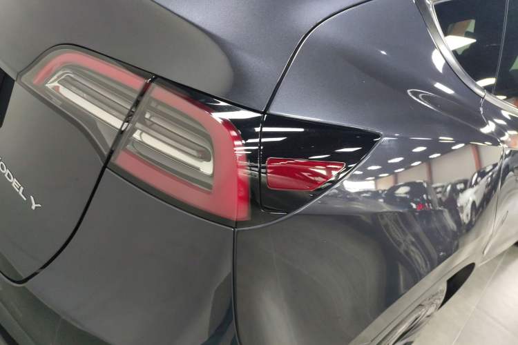 Used Tesla Model Y 2024 Rear-Wheel-Drive Version Exterior 3