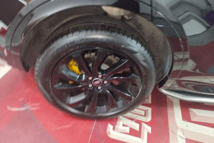 Used Land Rover Discovery Sport New Energy 2022 Facelifted P300e Plug-in Hybrid Electric Version
