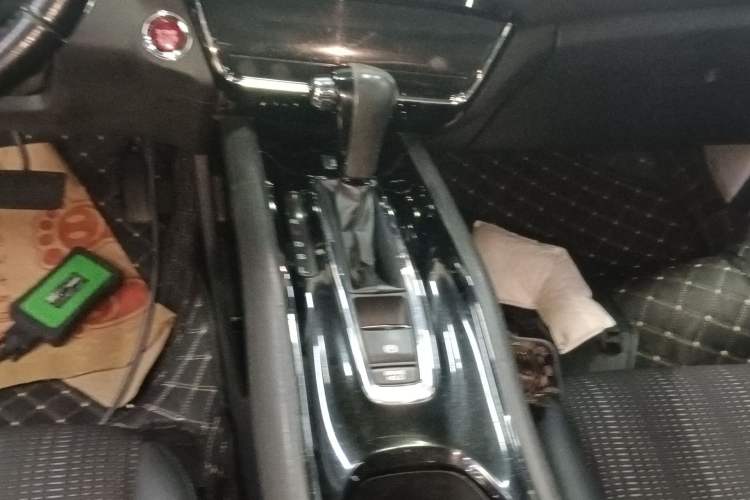 Used Honda Vezel 2015 1.8L CVT 2WD Luxury Model