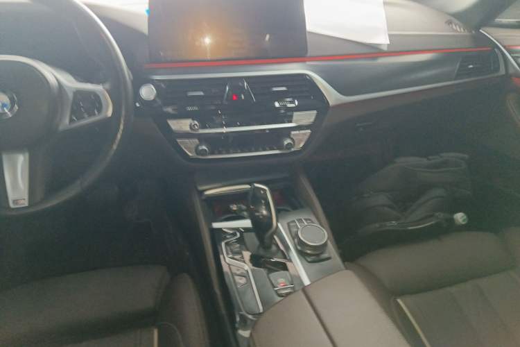 Used BMW 5 Series New Energy 2021 535Le Pioneer Edition M Sport Package
