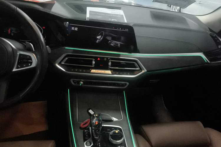 Used BMW X5 2019 xDrive40i M Sport Package Audio And AC Panel