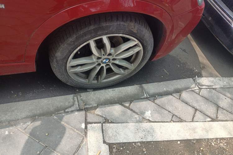 Used BMW X4 2014 xDrive35i M Sport model
