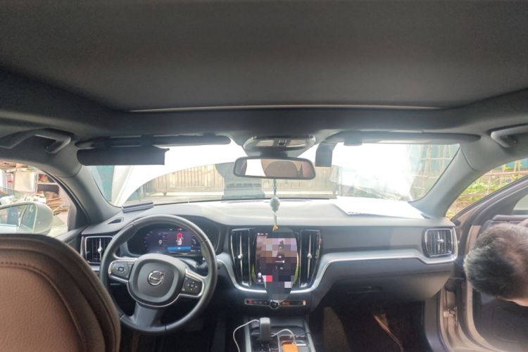 Used Volvo S60 2023 B4 Zhiyi Luxury Edition
