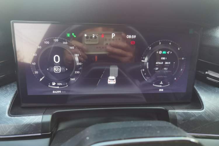 Used Lynk & Co 09 2021 2.0T Halo Seven-Seater