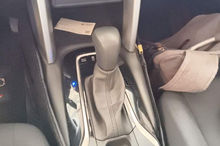 Used Toyota FRONTLANDER 2023 2.0L Smart Electric Hybrid Dual-Engine Leading Edition Gear Lever