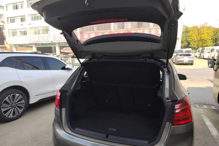 Used BMW 2 Series Gran Tourer 2015 218i Leading Model
