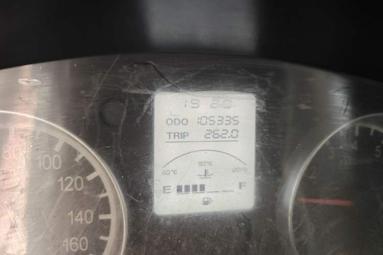 Used Jinbei Hiace X30 2013 1.3L Comfort Model Odometer Close Up