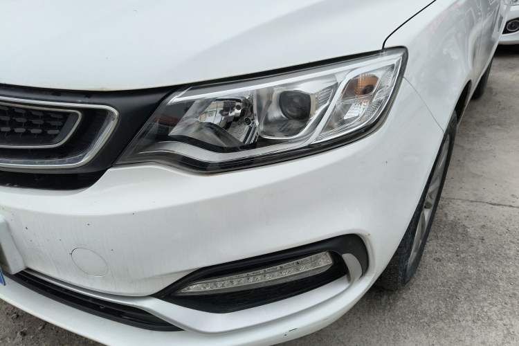 Used Geely Auto Vision 2019 Upgraded Model 1.5L CVT Luxury Version China VI Standard