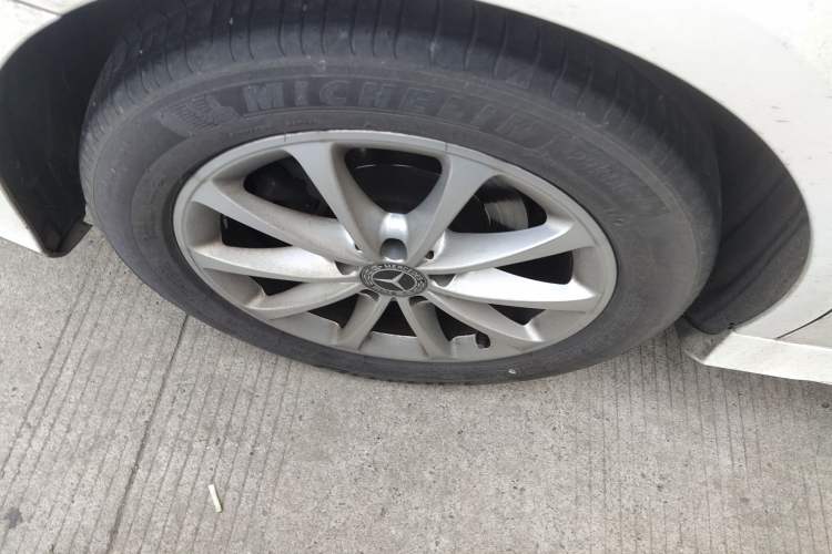 Used Mercedes-Benz A-Class 2021 A 200 L Sport Sedan Fashion Model
