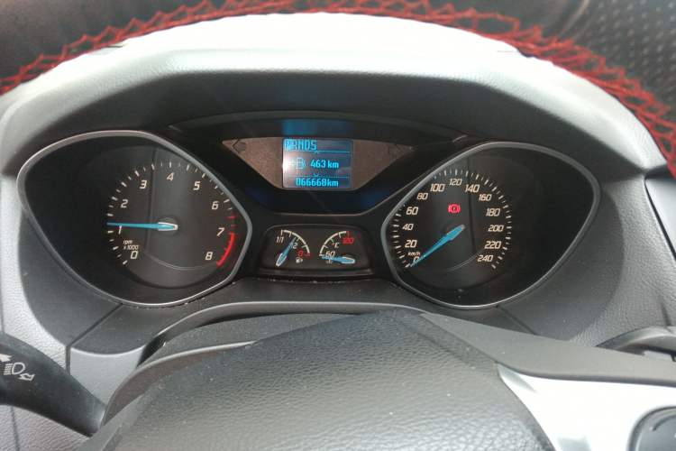 Used Ford Focus 2012 Sedan 1.6L Automatic Fashion Edition