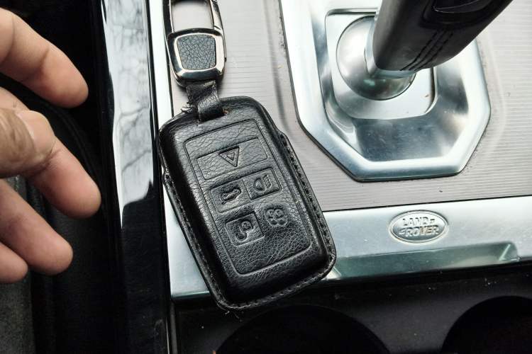 Used Land Rover Range Rover Evoque 2020 249 PS Youth Edition