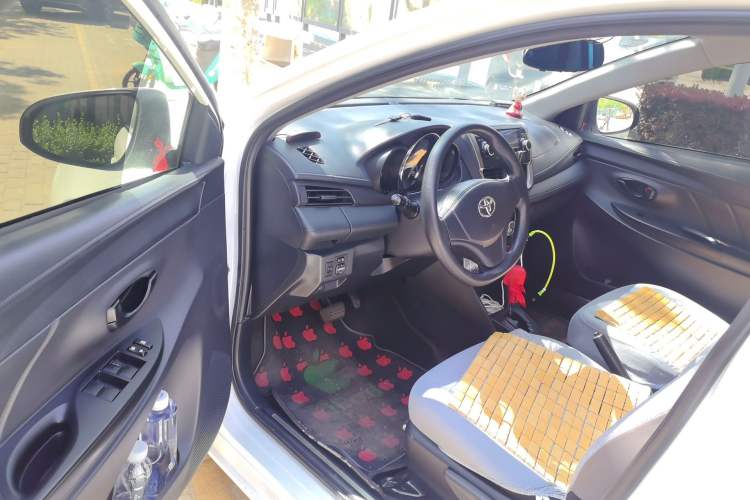 Used Toyota YARiS L Zhi Xuan 2017 1.5E CVT Enhanced Performance Edition Driver Seat