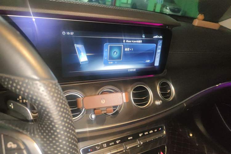 Used Mercedes-Benz E-Class 2018 E 300 L Sporty and Stylish Model