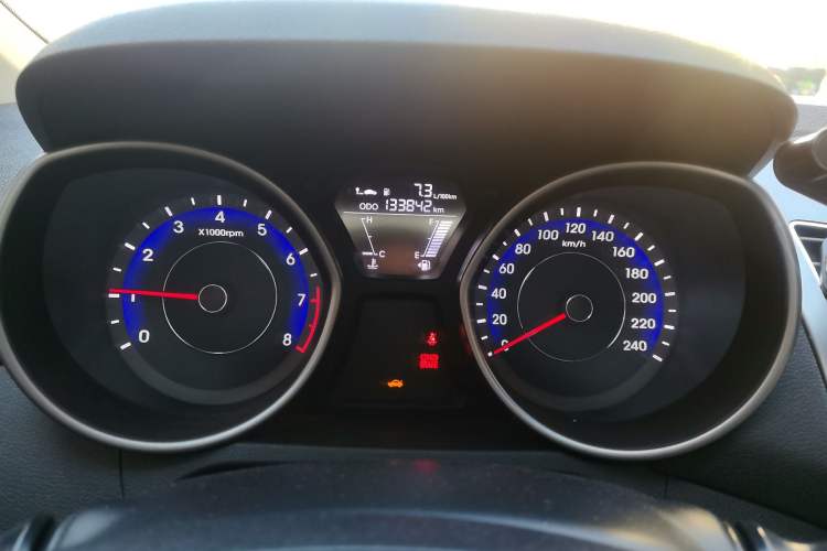 Used Hyundai Elantra (5th Generation / Langdong) 2015 1.6L Manual Fashion Edition