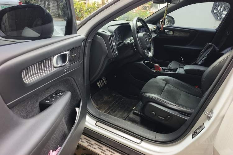 Used Volvo XC40 2020 T4 4x4 Smart Luxury Sport Edition
