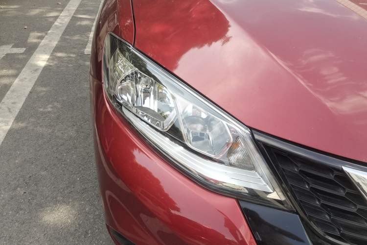 Used Nissan Tiida 2016 1.6L CVT Cool Dynamic Edition