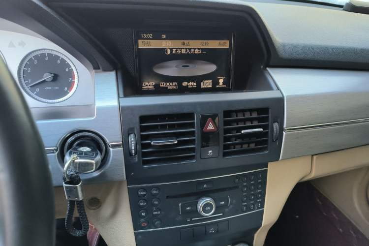 Used Mercedes-Benz GLK-Class 2011 GLK 300 4MATIC Fashion Model