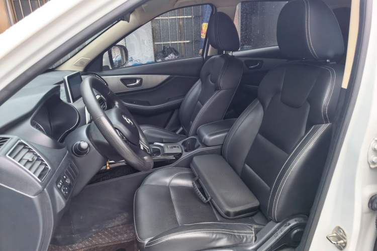 Used Dongfeng Fengon S560 2019 1.8L CVT Elite Model Left Front Seat